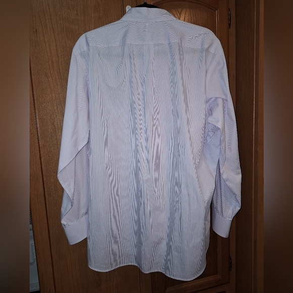An H. Stockton men's long sleeve button-down shirt in a 16 neck. - Picture 2 of 6